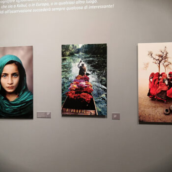 Mostra di Fotografia 11 - Steve McCurry Icons - Società Mondo Delfino Cooperativa Sociale